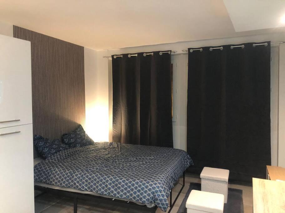 Studio Confortable Avec Balcon Вильнёв-сюр-Ло Экстерьер фото