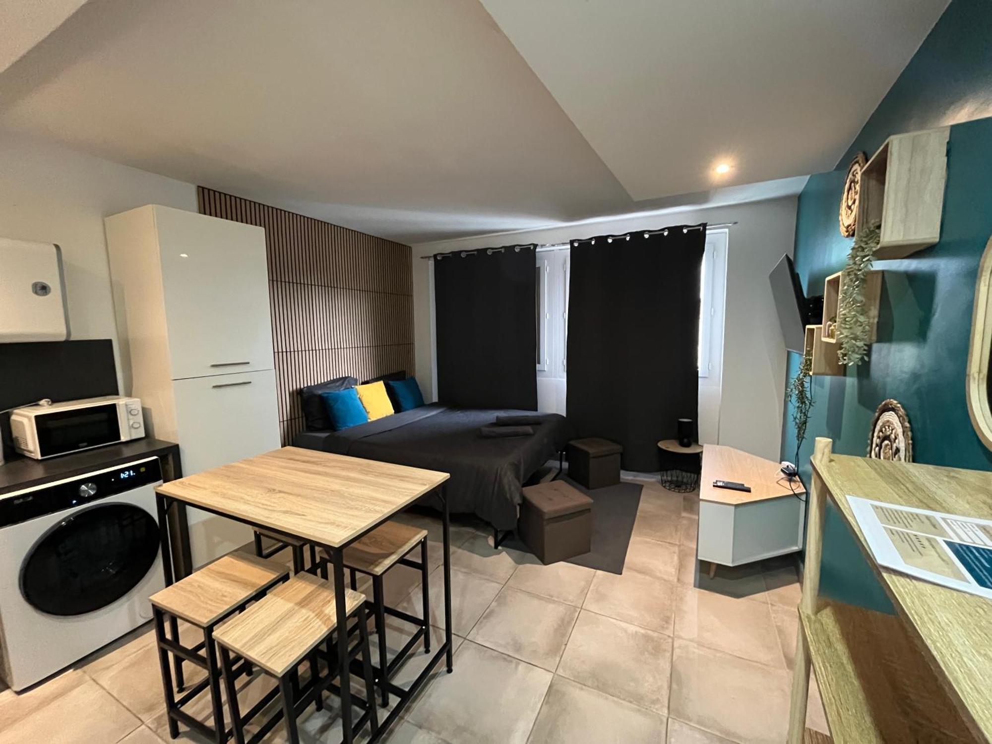 Studio Confortable Avec Balcon Вильнёв-сюр-Ло Экстерьер фото